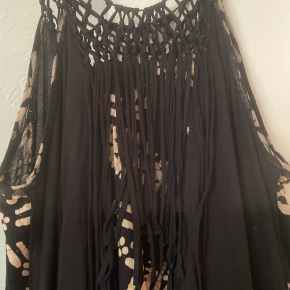 Free People - Picture 3 of 6